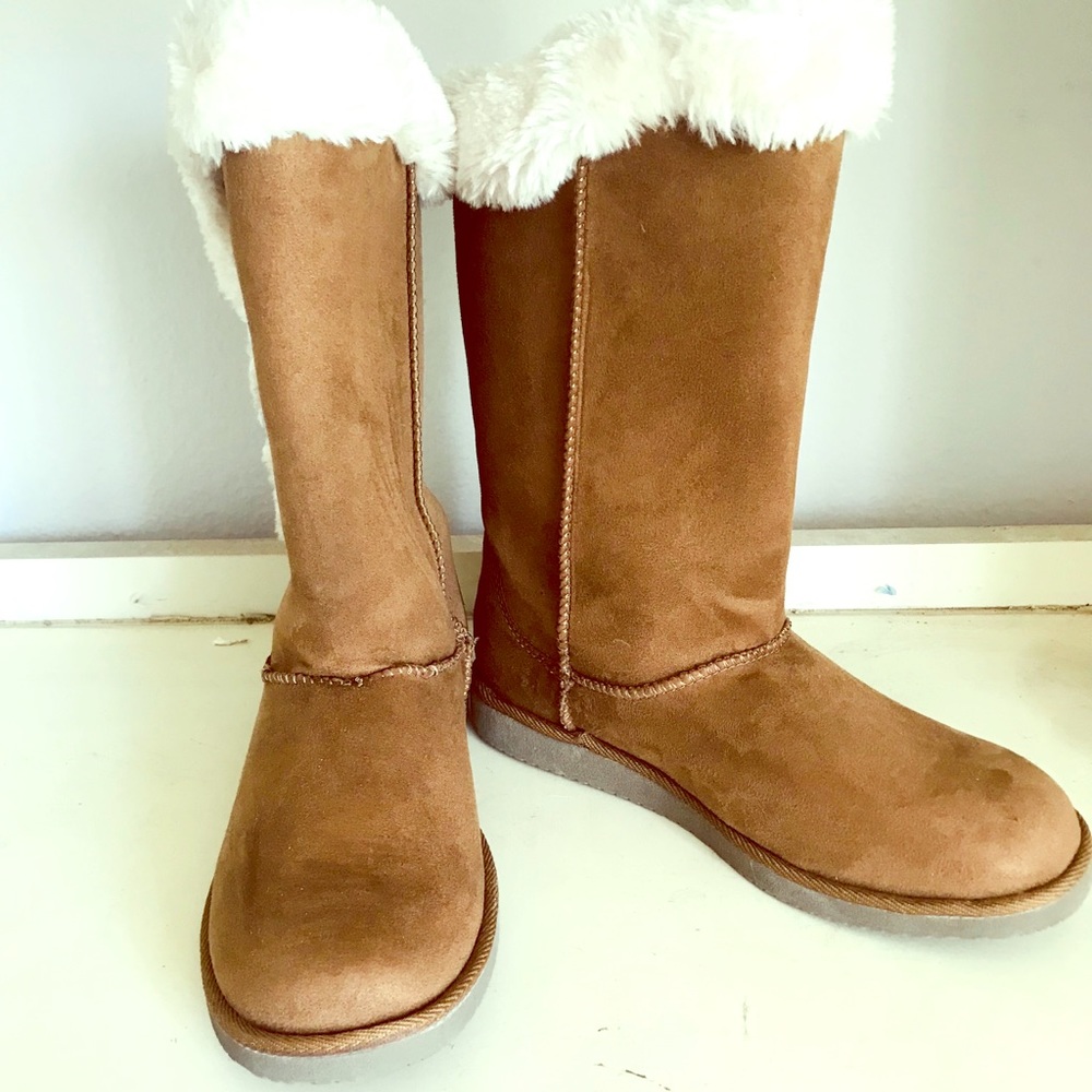 Airwalk Cognac Suede / Ivory Fur Boots